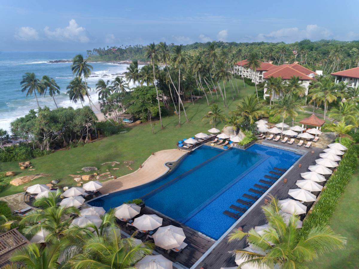 01 new900 Anantara Peace Haven Tangalle Resort Exterior View Aerial Pool And Beach 2428x1820