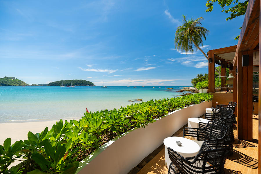 02 900 TNH Rock Salt Restaurant