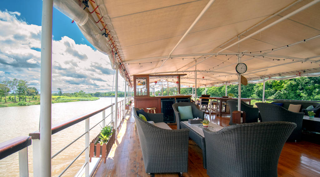 1024 RV River Kwai Lounge 