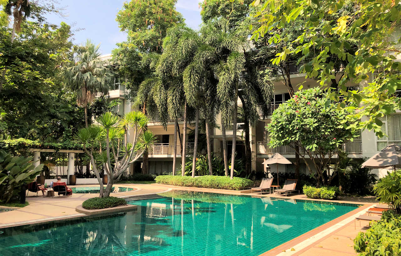 1280 Pool Park Nine Sri Nakarin IMG 4070