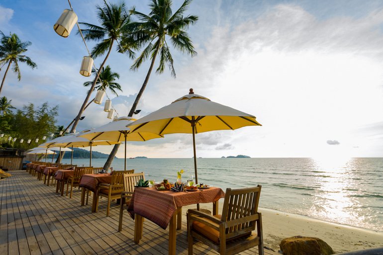 4 03 770 Santhiya Tree Koh Chang By the Sea Restaurant and Bar 5