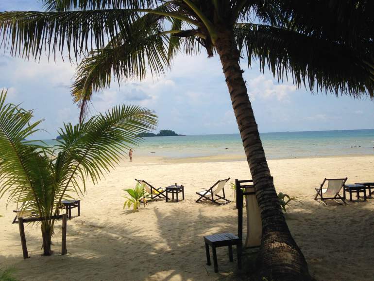 5 03 770 Strand auf Koh Chang 20150430 055813754 iOS