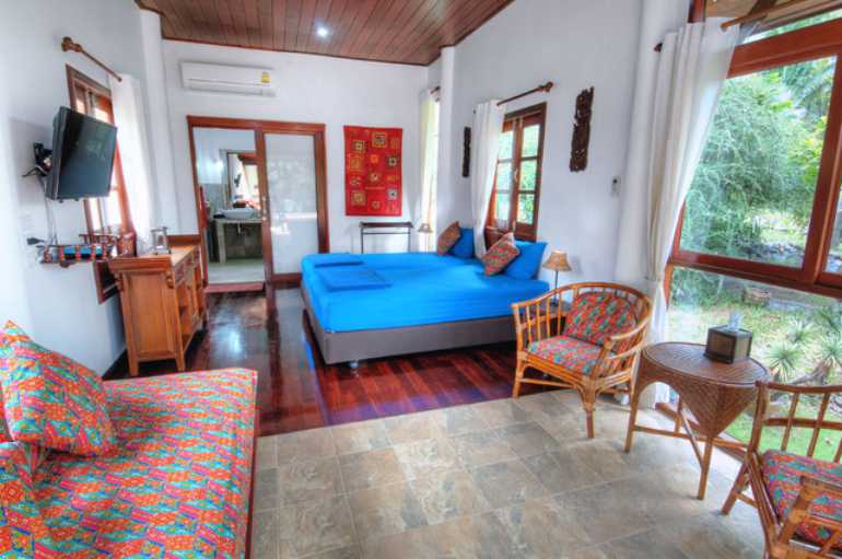 770 Khanom HillB2 living area 2