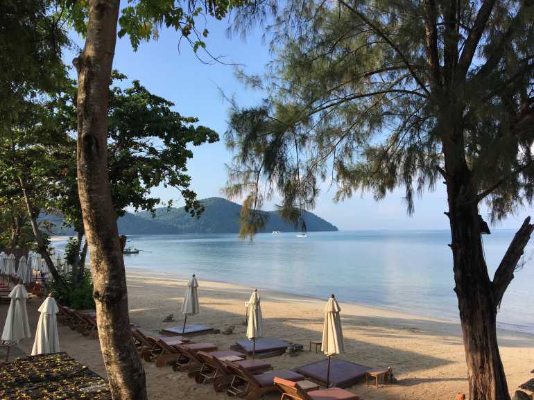 770 Santhiya Koh Yao Yai20170502 004521061 iOS