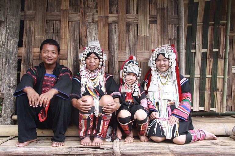 770 Sensationell Nord akha hitt tribe minority village shutterstock 109225973