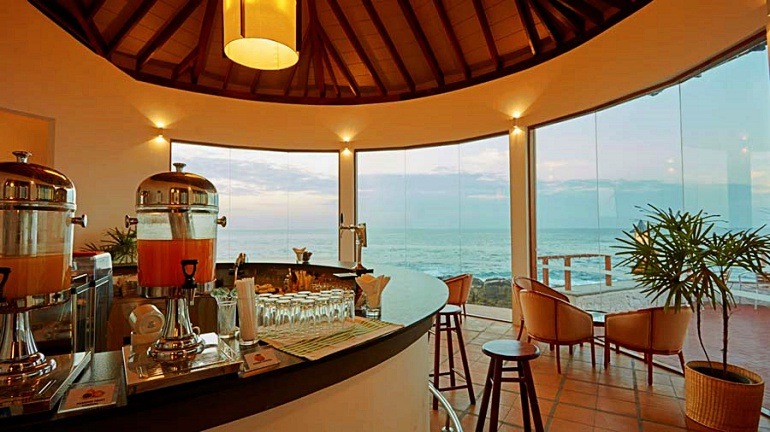 770 Sri Lanka Dickwella Beach Resort Bar2