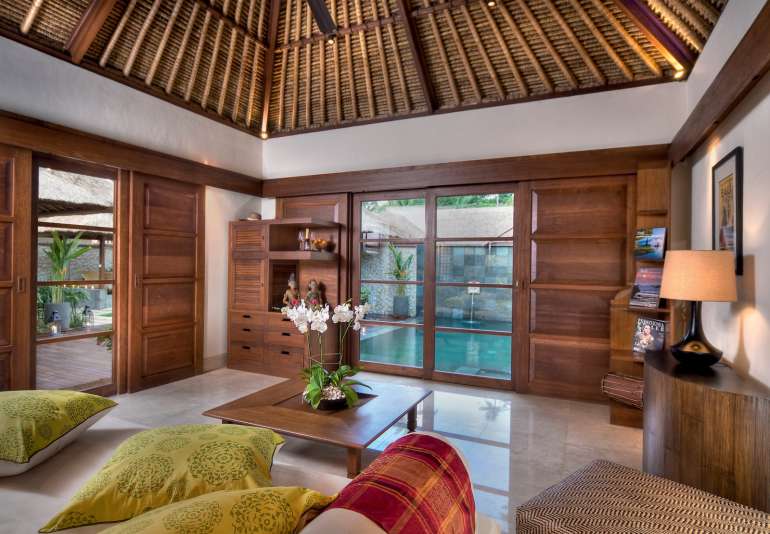 770 jpb acc villa deluxe pool01 1600x1111