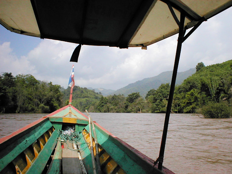 800 Bootsfahrt auf Kok River PB010227