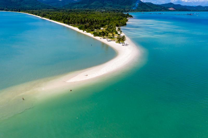 800 Laem Had Beach Koh Yao Yai im Norden shutterstock 1233186649