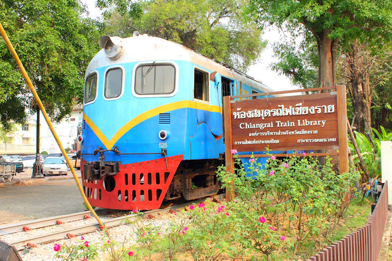 800 Library made shutterstock 134028050