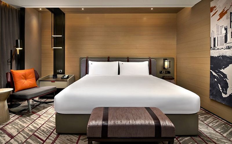 800 Stamford STS 1081835 New Room Premier King