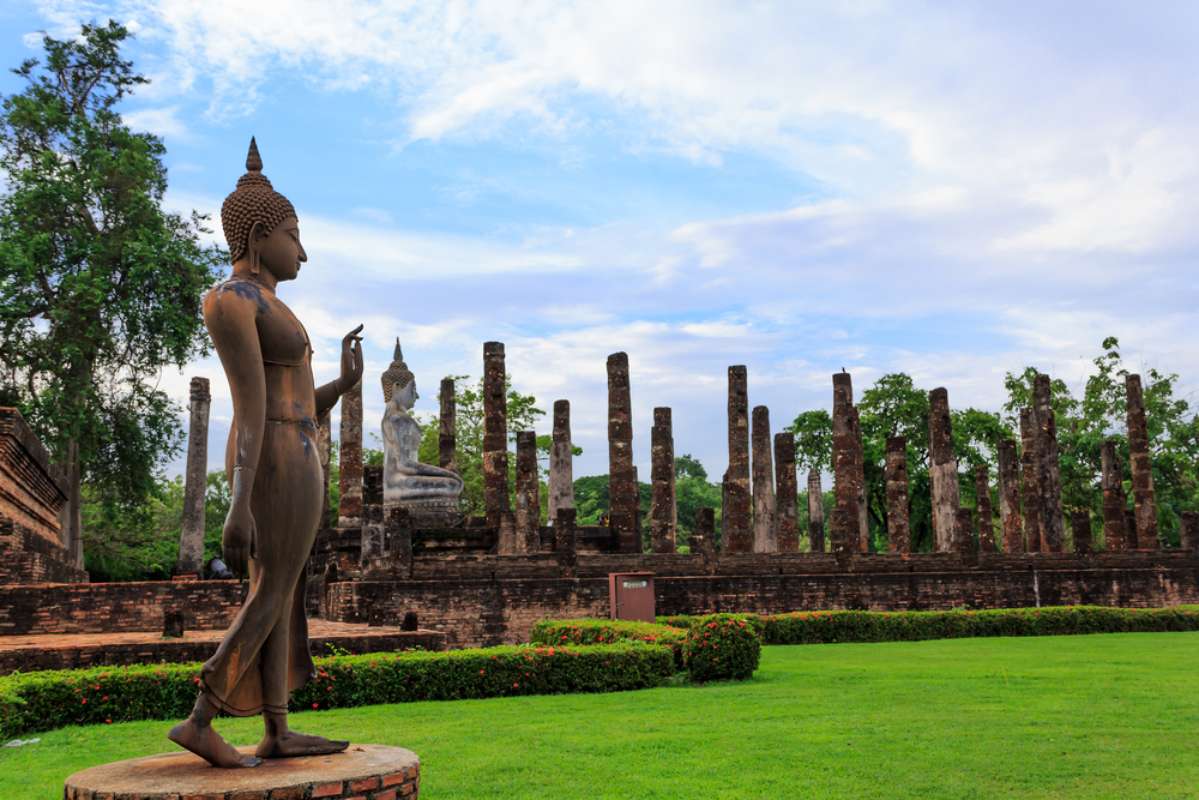 800 Sukhothai ruin old city shutterstock 128658635
