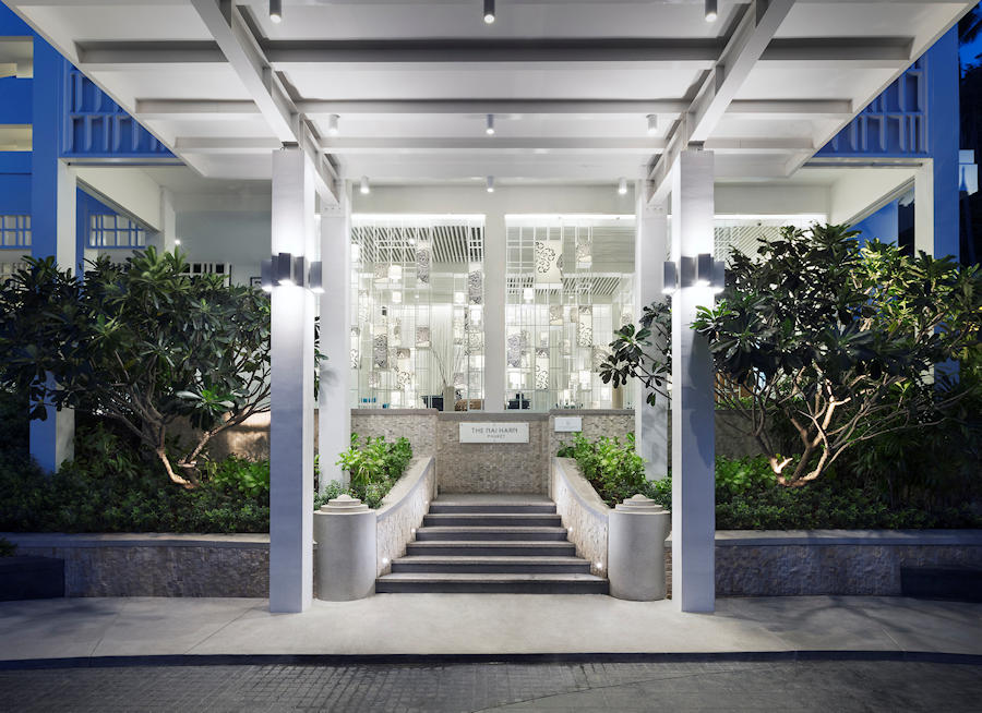 900 42 B.Hotel Entry AM 1 IMG 1258 Final M