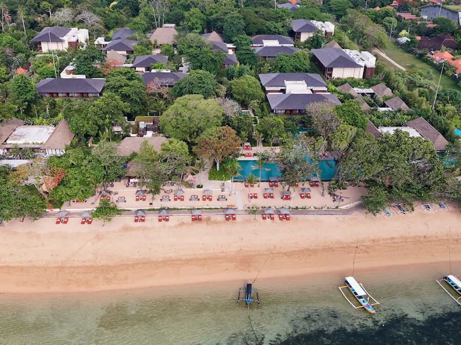 900 Beachfront Paradise