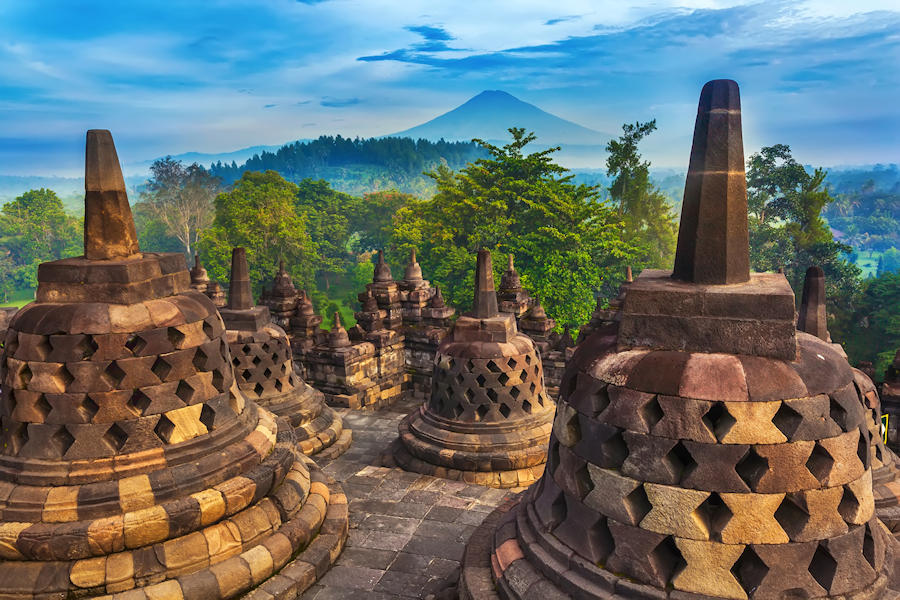 900 Candi Borobudur shutterstock 724322338