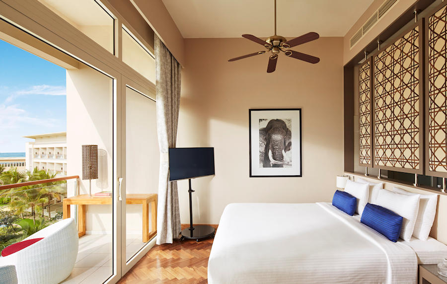 900 HNS PremiumRoom419 Bed 7204