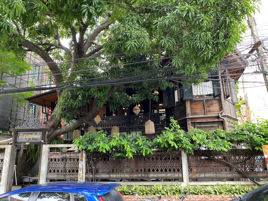 900 Holzhaus in Altstadt 20221009 064105645 iOS