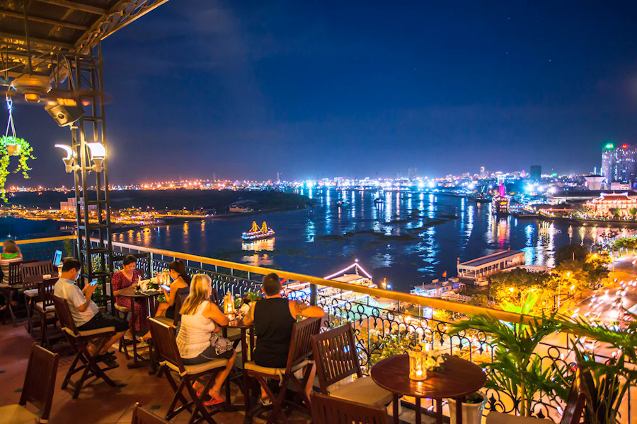 900 Majestic Saigon River View