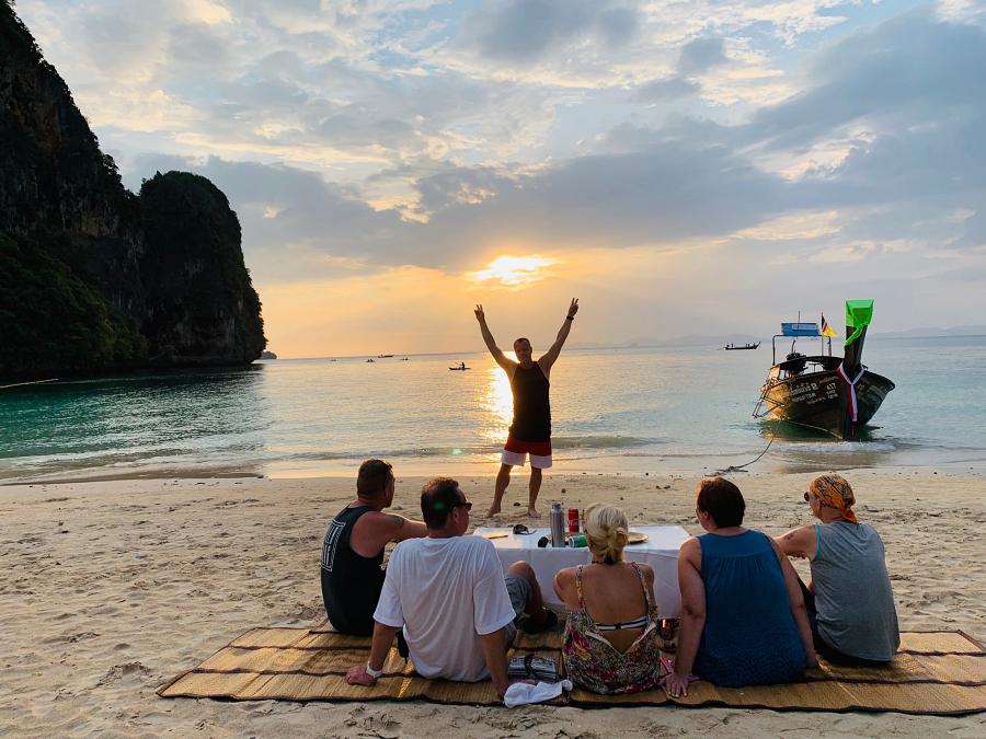 900 P002KS Discover Aonang Paradise sunset 1