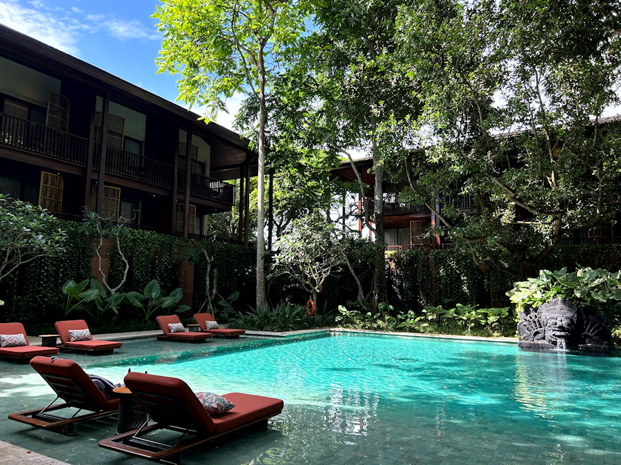 900 POOL 20231209 064449516 iOS