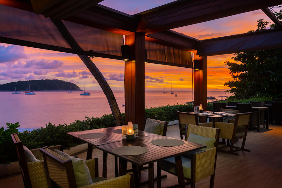 900 Rock Salt Restaurant at sunset
