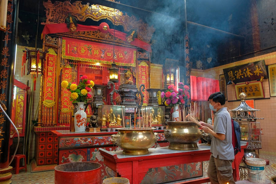 900 Sin Sze Si Ya Temple shutterstock 2237407039