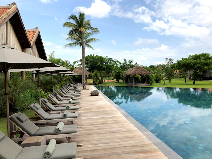 900 Sun bed mit Pool