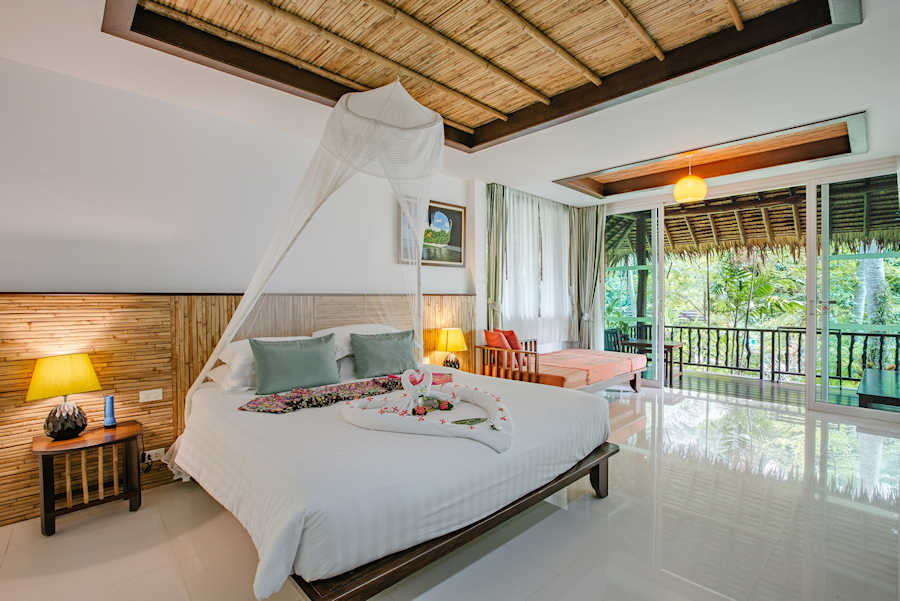 900 The Garden Cottage M 001849 HDR Edit RESIZE