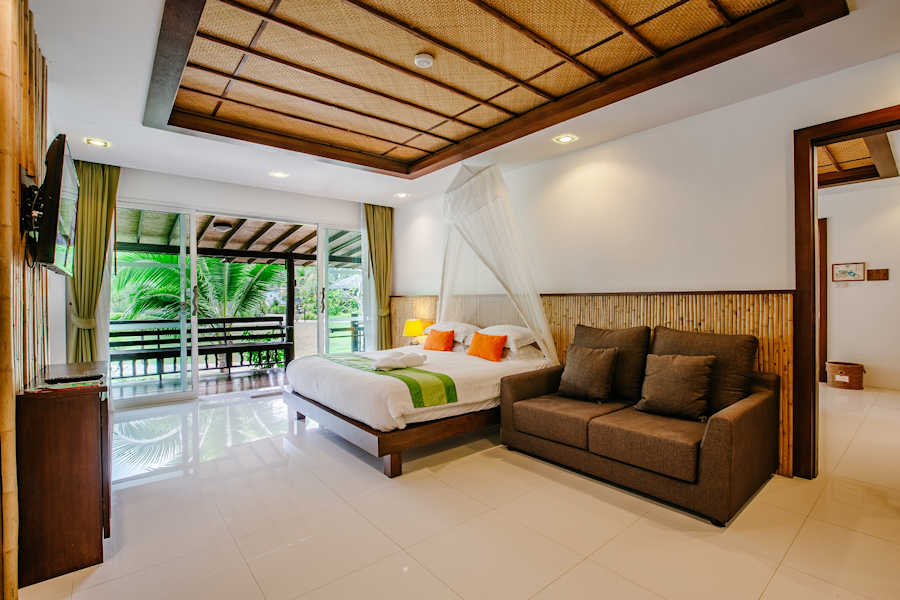 900 Tropical Family Cottage M 001267 HDR resize