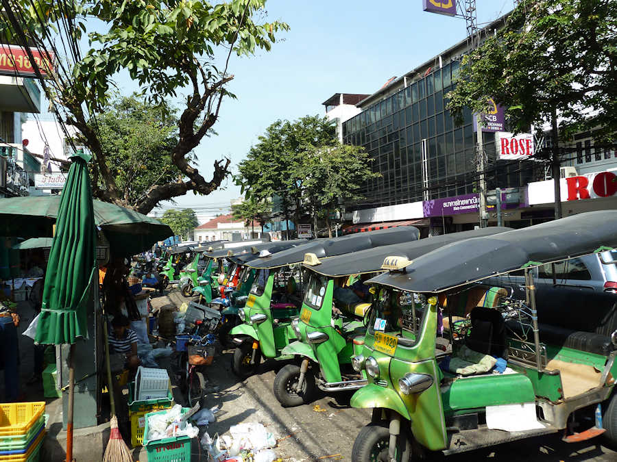 900 Tuk Tuk at Flower Market
