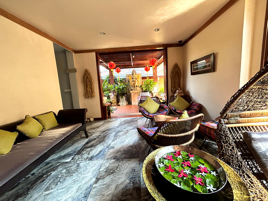 900 area Lobby 20230330 081920678 iOS