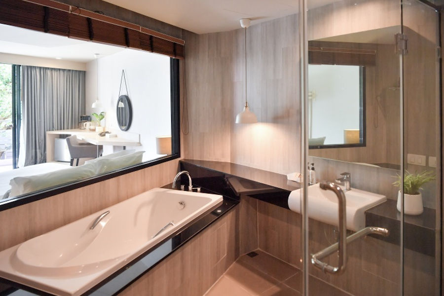 Web 900 Deluxe Premier Room 3666 29