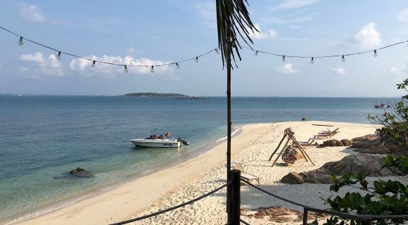 1024 Blick vom Restaurant auf den Strand 20190409 011933814 iOS