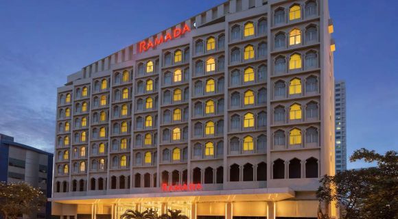 1280 Ramada Colombo exterior view 6