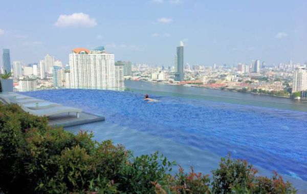 770 Avani Riverside Bangkok 1000 Avani Infintiy Pool4