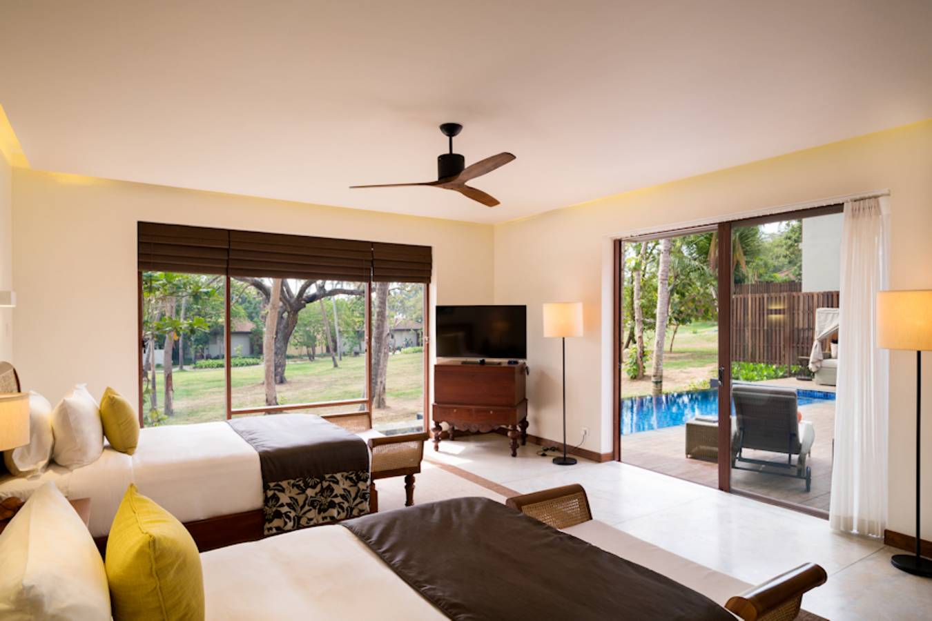 new900 Two Bedroom Master